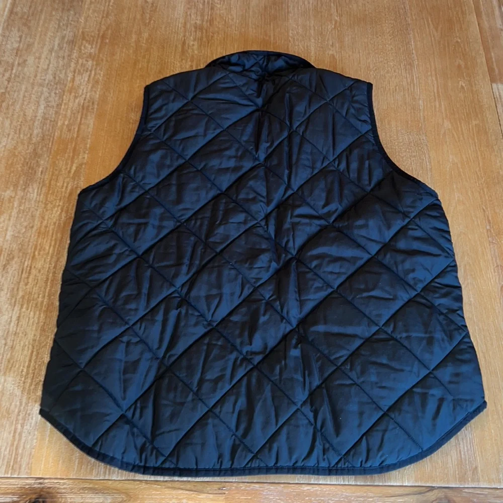 J.Crew quilted vest. Size XL. NWOT.